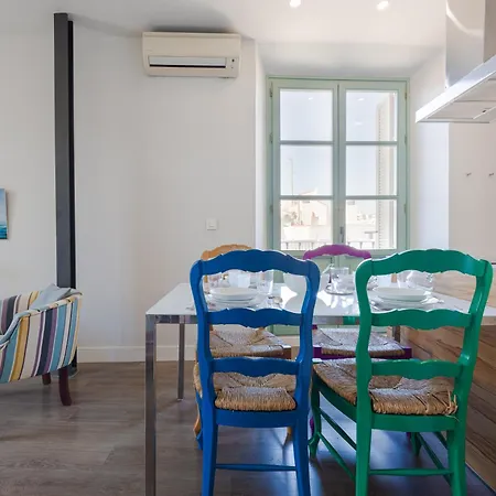 C20 - Adorable In The Center With Sun Terrace